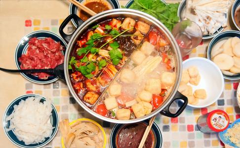 他跨界做出6個(gè)餐飲公司，又要通過3大渠道攪局食材業(yè)！