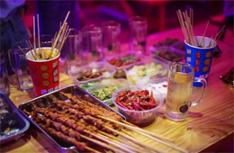 餐飲市場(chǎng)烤串這么火，家庭串串能否“上道兒”？