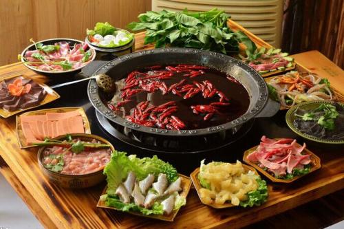 原料瘋漲，火鍋料企業(yè)如何突圍？來(lái)這里約個(gè)“會(huì)”吧